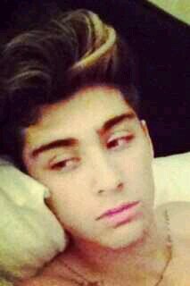 Zayn_MalikNY's profile picture. Miembro de One Direction, Timido. No molesteis a Niall. Corista y fan del tatuaje. Harry Potter. siempre. (@GleeROLNY)
