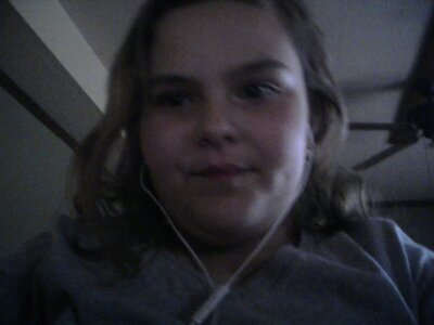 ♥Friends,Family,Loves to talk,Peace on Earth,Love,SHAYTARD,Followers,and I love CuPcaKeS!!!!! Love ya =) Please Follow me!