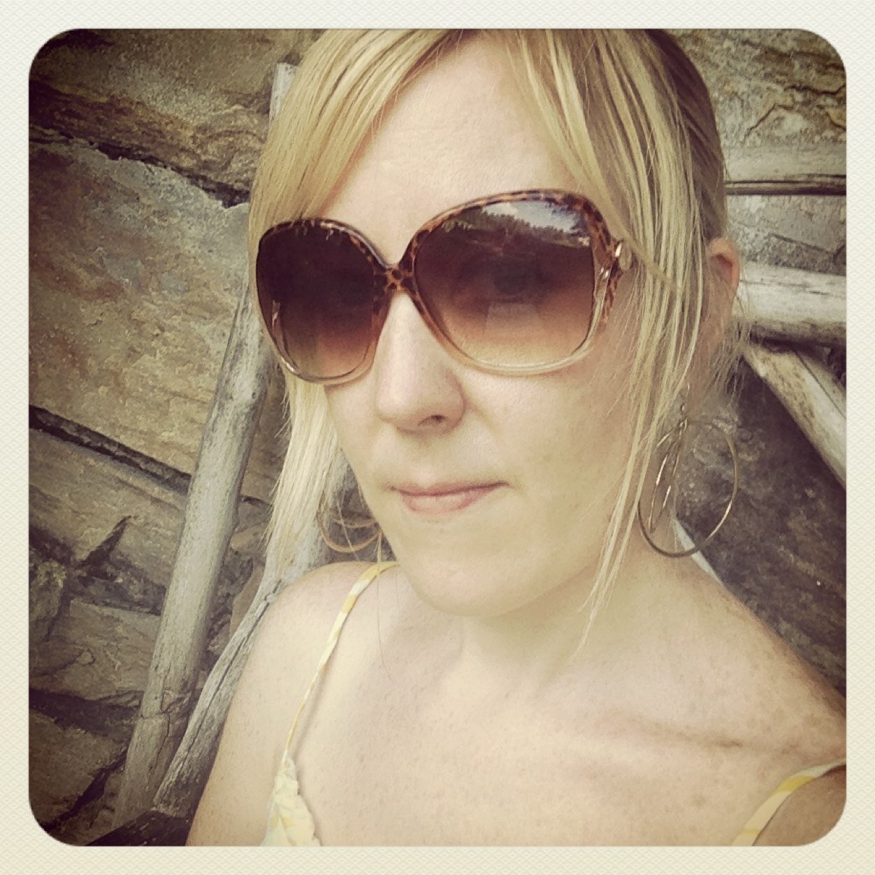 KHupfer's profile picture. Just a gal from New England who loves the simple things… and the news. #groundedingratitude #groundedingrace #groundedinlove ❤️🙏🏻❤️🙏🏻❤️