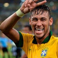 Se você ama o futebol nos seguir de volta para segui-lo, e ouvir os melhores Tweets de futebol aqui