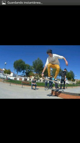StreetSouls, almas de la calle. Skates , rollers, rap, graff...//@luis_felipe_pya @rulixdd @k_nabi_k @Srta_pitinia @MrWhiskington  Instagram: @2streetsouls