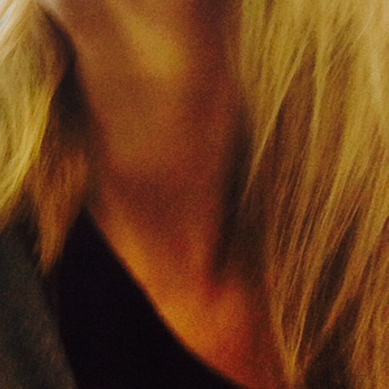 Award-winning neck model. Words and water.