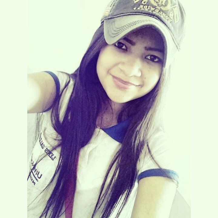 Tu felicidad es mi felicidad cada uno elige como vivir su vida y yo elegi quererte.