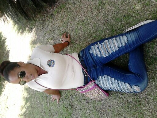 elianagonzales9's profile picture. mi nombre es eliana estudio y curso tercero de bachiller