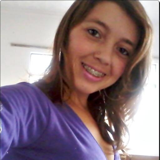 Eu sou assim,ninguem vai me mudar,sou assim..Eu vou logo avisar se quizer me amr tem q se acostumar c meus defeitos!