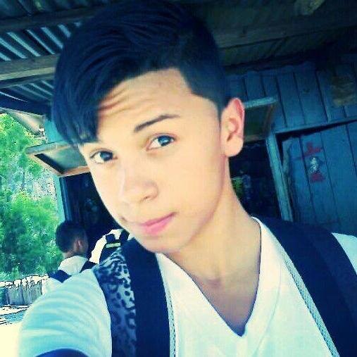 Welcome to My Life :3
My Life My Rules :3
silencios Que lo dicen todo,
palabras que no dicen nada :3