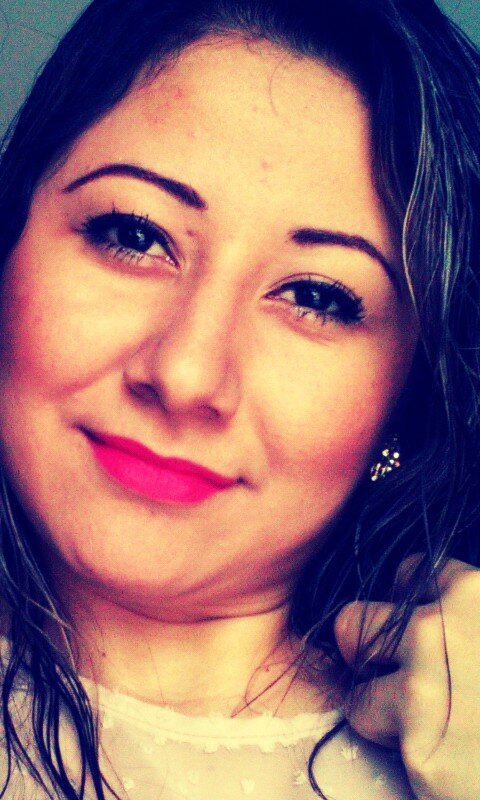 susy000023's profile picture. Soy una persona que le encanta hacer amigos, soy sincera, me encanta sonreir, apesar de los problemas que esten pasando :) asi es la vida........