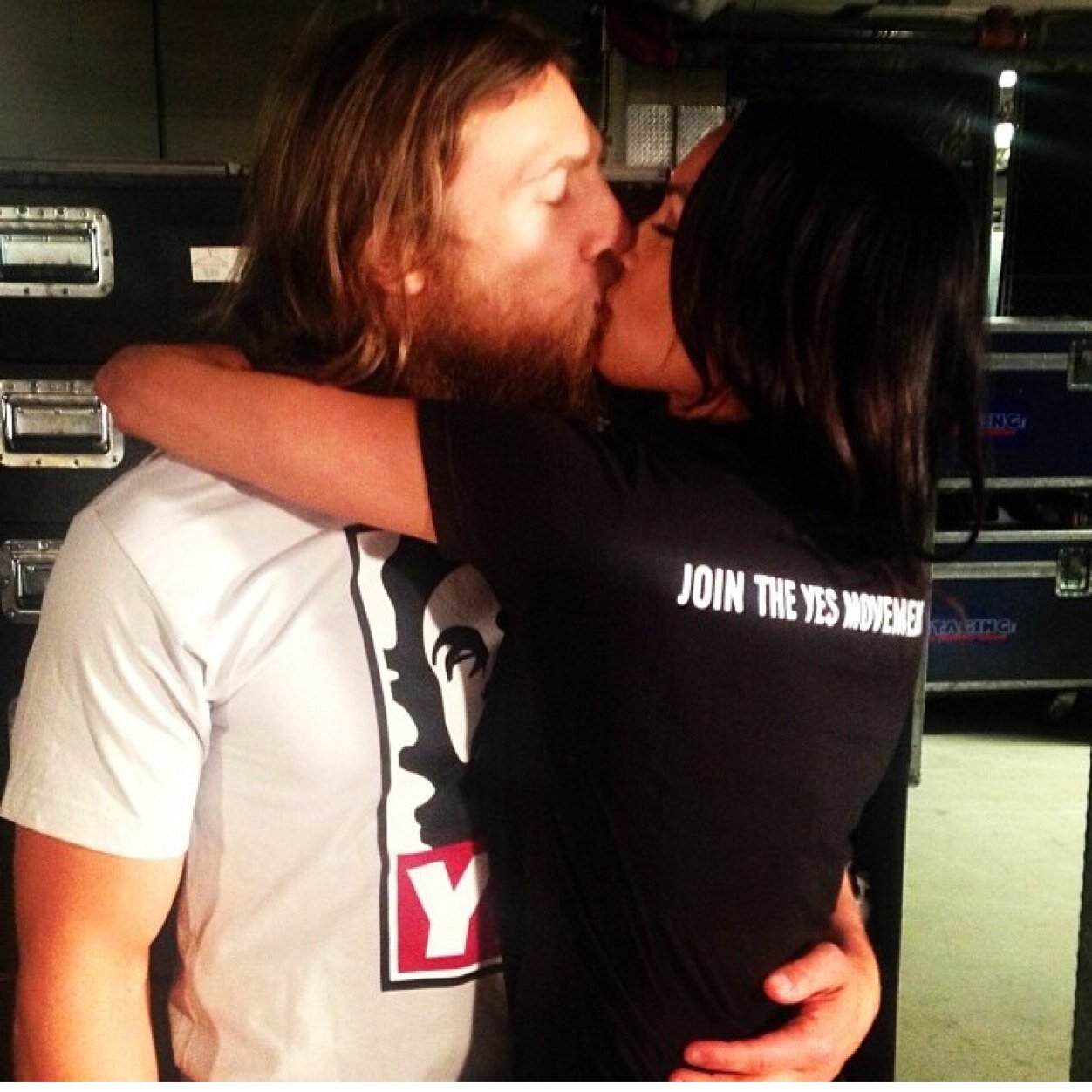 Hi Im Brie Bella My Other Half Is @TotalDivaRp #Single Im On Total Divas Not Real Follow The Real One @NicoleAndBri