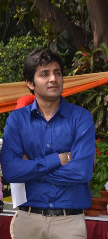 exploration geologist, traveloholic, internetoholic..life for my family &friends!!!