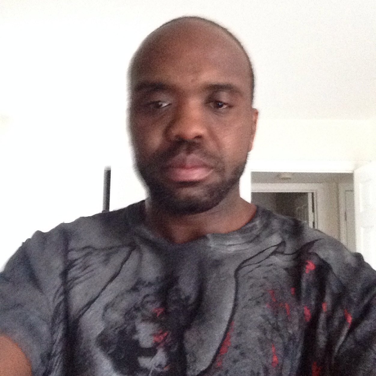 shizz6192's profile picture. Love Karate ,boxing Kung fu, Muay Thai Sanda kickboxing and all styles of martial arts,living life.