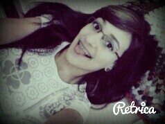 O sorriso é a curva mais bonita no corpo de qualquer pessoa.  ✌