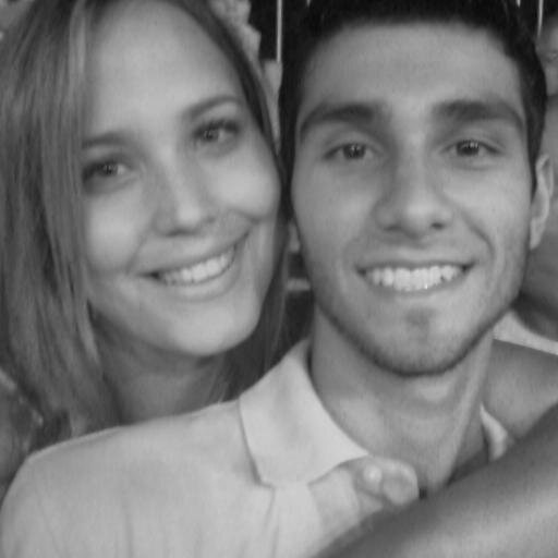 Só o riso e o amor merecem revanche, o resto é mais que perda de tempo, é perda de vida ♥