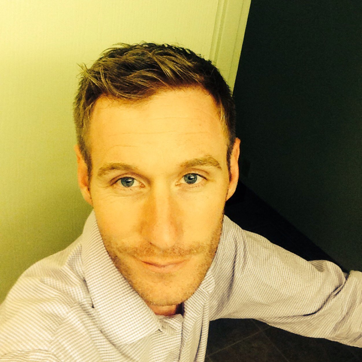 hescorny's profile picture. 