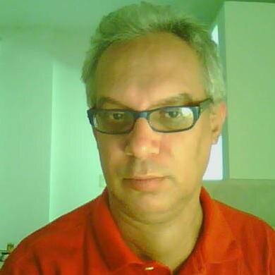 English Language Teacher in Rio de Janeiro. Learning to play the violin, and to communicate in Russian, German and Mandarin. Whatsapp +55 21 969896549