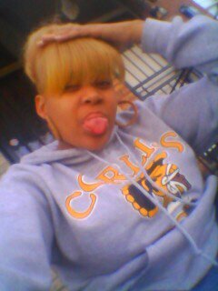 MESSIN WIT A OPP WILL GET U DROP #TEAM CHRIS BAYYBEE #TEAM FOLLOW ME #IDGNF# TEAM LOVE THE WAY HE TREAT ME GO GET U SUM MONEY LIL BITCH IM OUT HERE