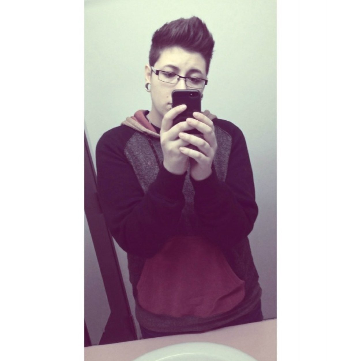 NoemieKutcher's profile picture. || crush on miley cyrus || i know, i know i look like a boy.. BUT IM NOT ||   surprise i'm a girl   || lesbianquiparlefrancaisetanglais. ||