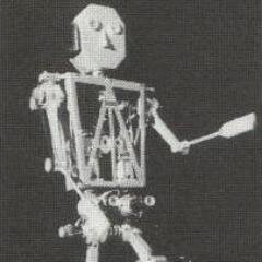 広く告げる仕事に携わっています。