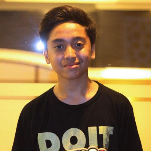 Bukan.. dia kali ~ @Naaaaand