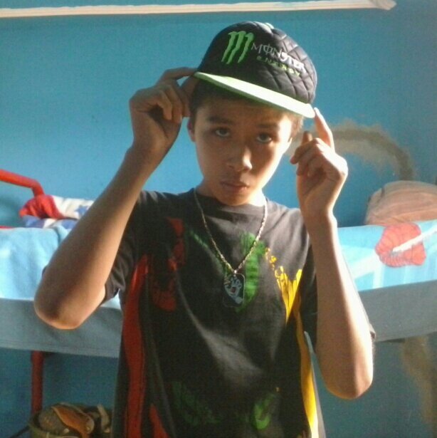 Hola soy Arturo! Tengo un nuevo video bloj pueden reconocerme con mi foto que esta en mi perfil, subire videos los sabados o domingos, por favor sigeme :'D