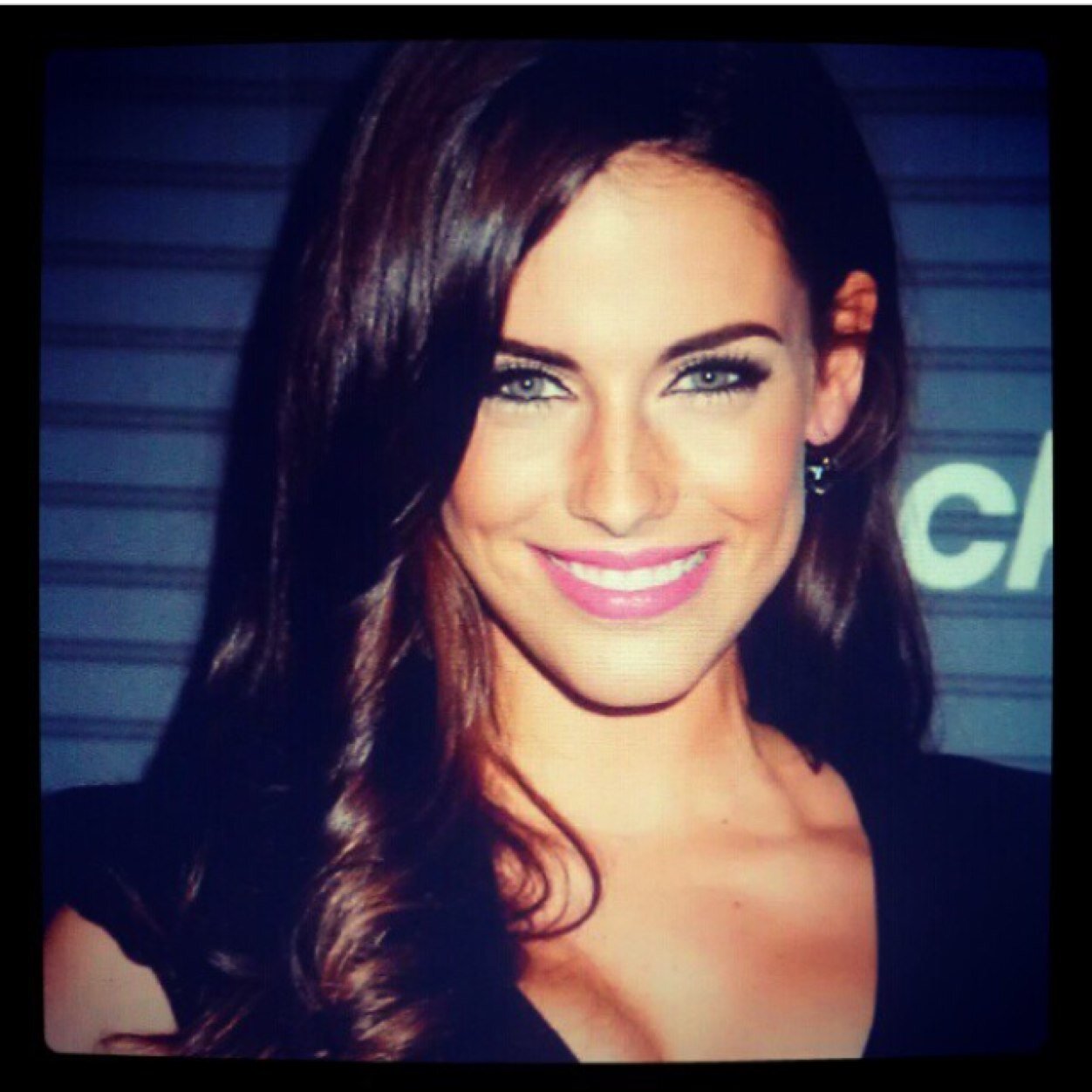 Arial14_'s profile picture. 