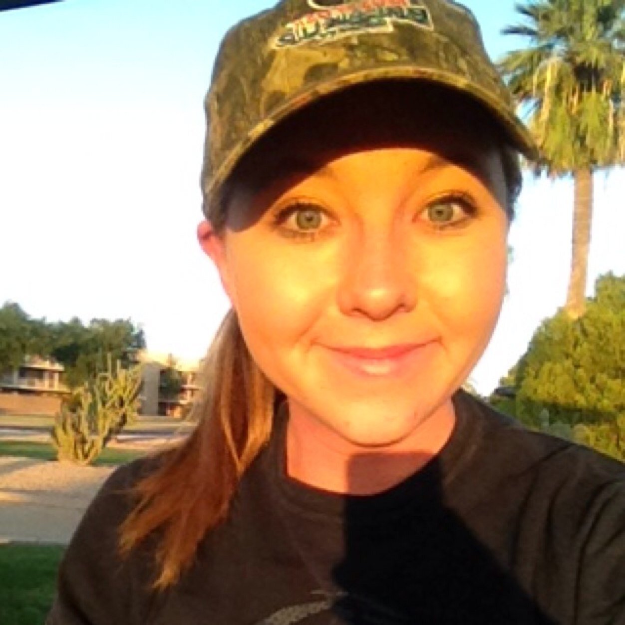 CopeGirl_20's profile picture. Pack fattys, crack nattys