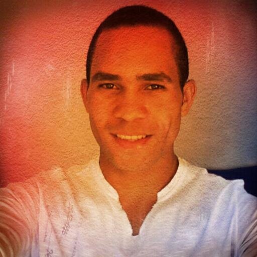 Onde houver gentileza, haverá sempre um  gesto que surpreenda. Amor se esconde nas coisas pequenas. A amizade, nas atitudes que refletem maiores que a presenças
