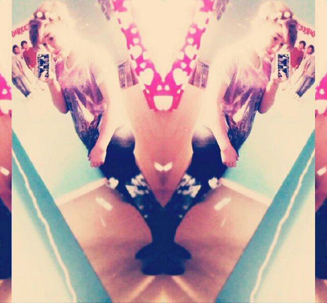 13♡music&tumblr&pewdiepie♡i have an obsession with bring me the horizon & one direction ♡follow for a follow back?♡
