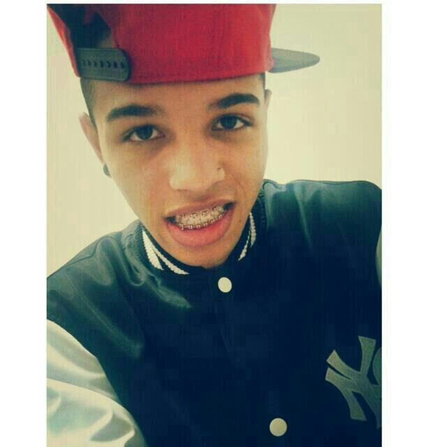 Siga-me e descobrirá ;3