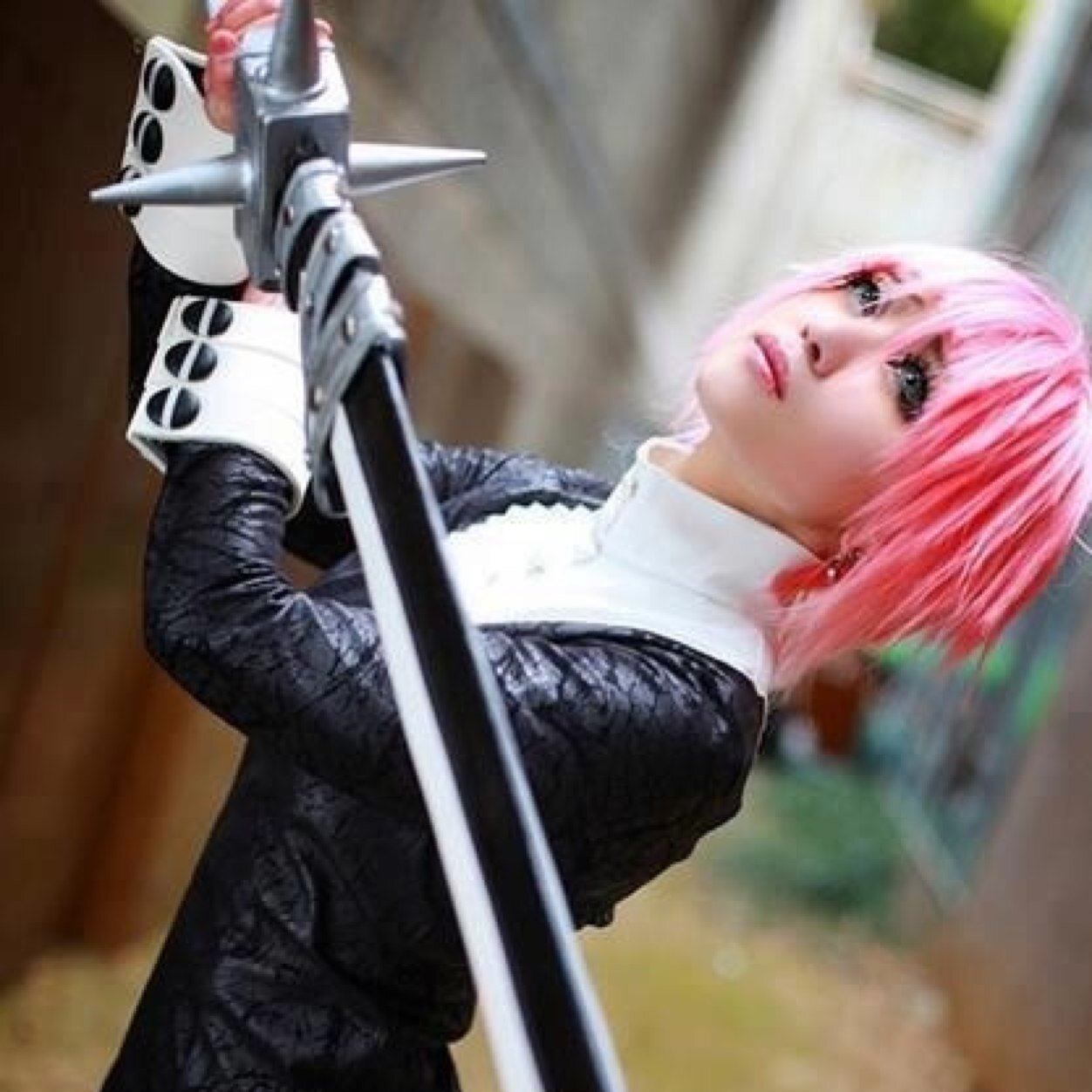 Hey, did you know, my blood is black? | demon swords master | meister of Ragnorak | asexual [SoulEater RP] *descriptive* [any era]