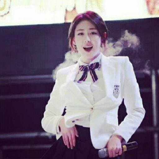 I'm The SeeYa & F-Dolls's Oh Yeonkyung, an @Ace_RPTown's citizen. 1994.