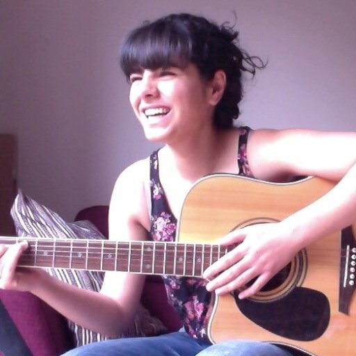 Med student and all round happy gal :) i also sing from time to time http://t.co/R4pu4tbZxv