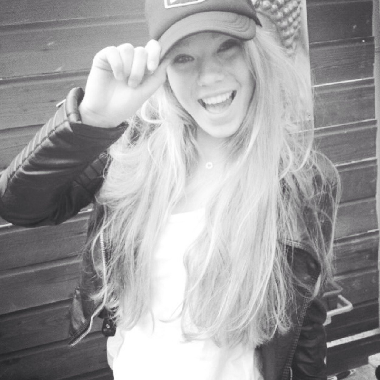 ♡ LIFE FULL OF LAUGHTER ♡