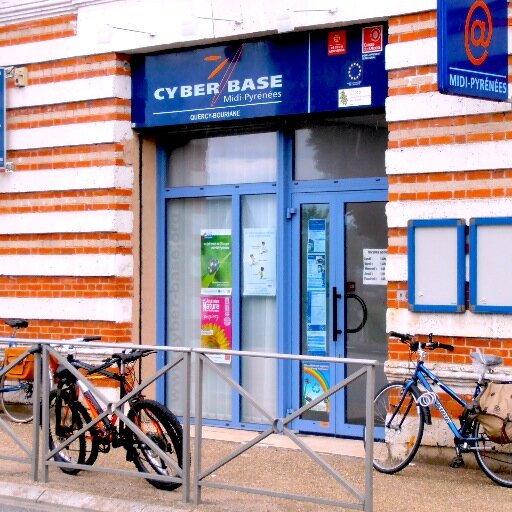 cyberbazgourdon's profile picture. Espace public numérique 
Communauté de Communes Quercy-Bouriane.
Pour nous joindre :
Tél : 05.65.37.10.22