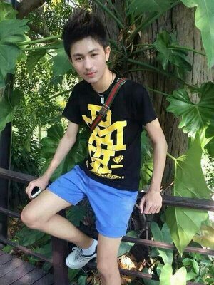 ทวิตนี้เป็นเชี่ยไรวะ ใครจะติดตามผมีมีอีกทวิตนะคับ sundaycnx เผื่อนอันนี้ใช้ไม่ได้ รบกวนด้วยนะคับ