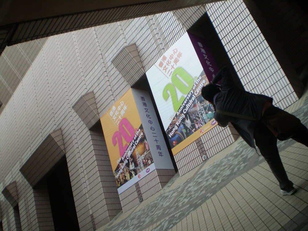 raveorrazzie's profile picture. Just a consumer—both wowed and victimized in the pursuit of decent service and goods