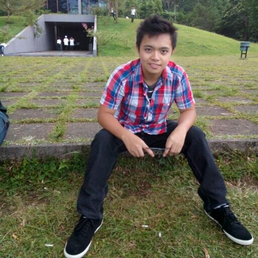 MacJuniver's profile picture. Lots of guys are something, I'm something else