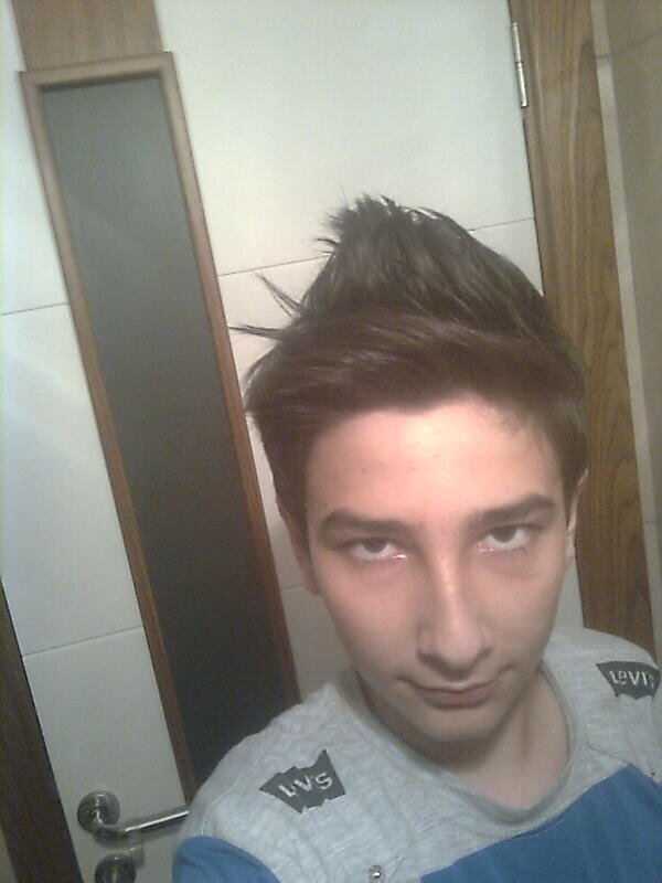 fanatik fenerliyim ve MHP'liyim