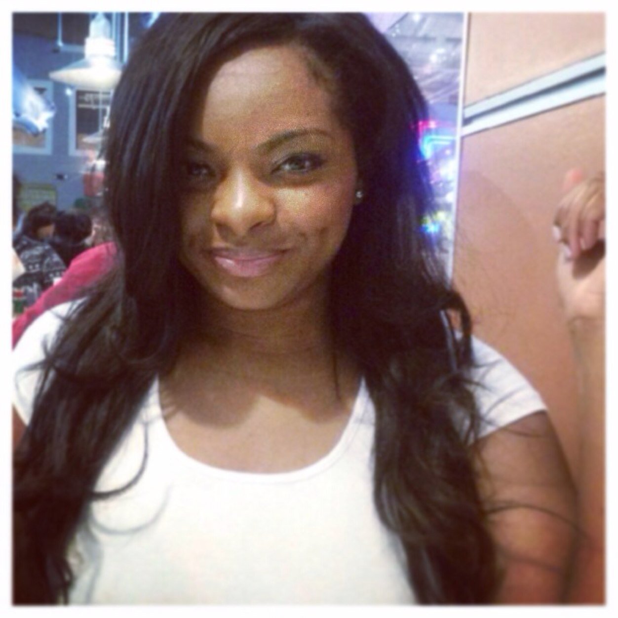 iamangelajanell's profile picture. Vet Tech♥, Pre-med student♥Model♥ Philanthropist♥