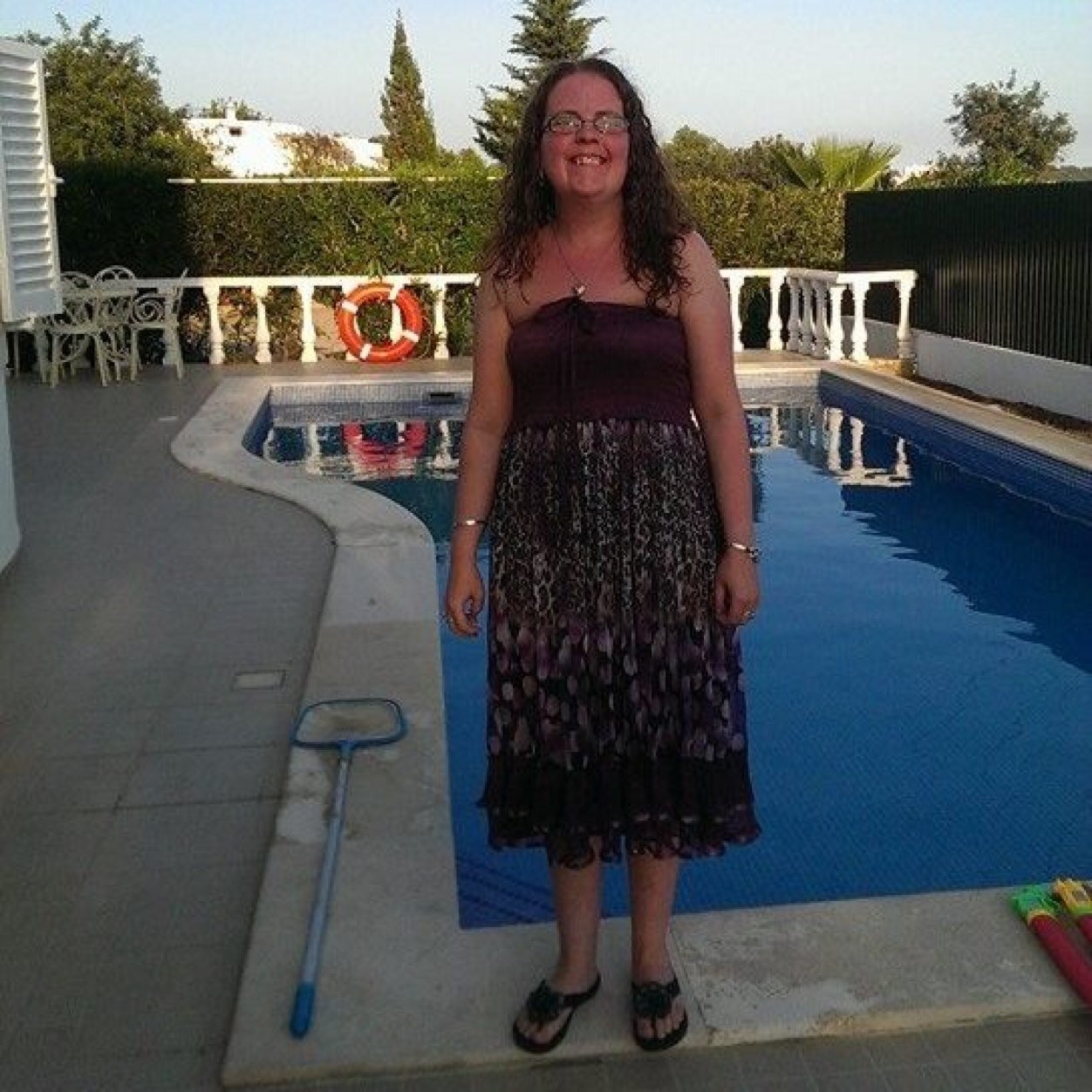 funnyisntit25's profile picture. 