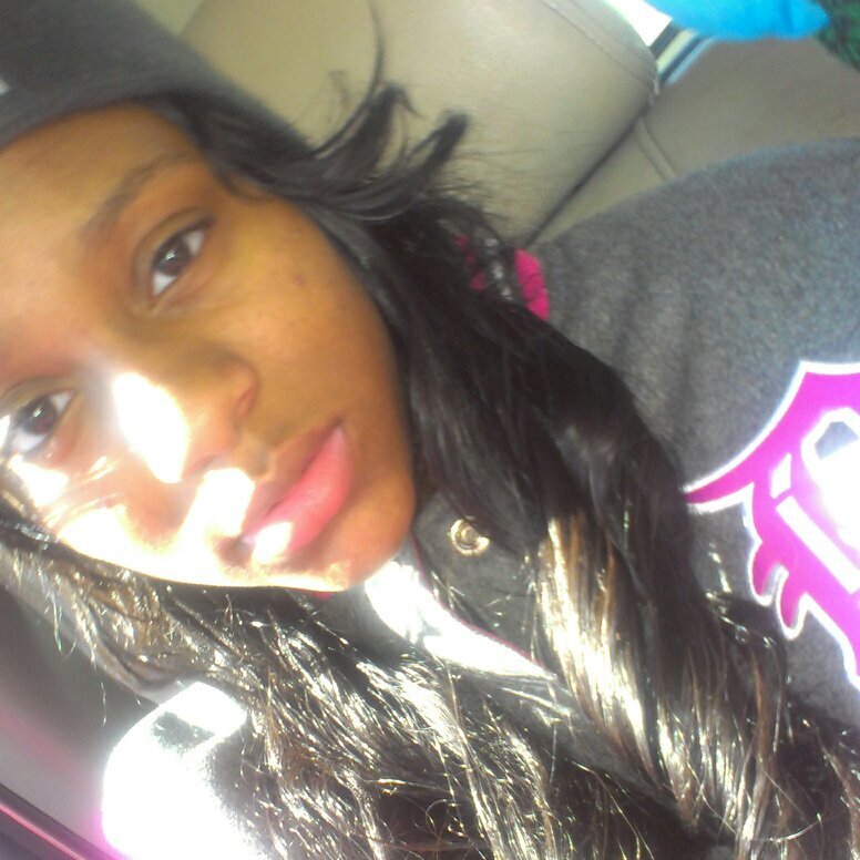 Im 17, Hometown;Detroit,  I follow back, oh yeah FMOI @lil_trece_dtown