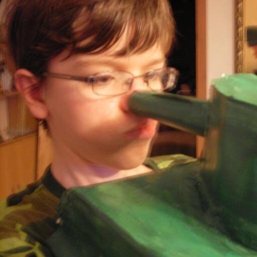 I'm a #Finnish boy who is diagnosed with #ADD and #Asperger. I study programming(to become a video game developer) and try to make #Noise music. PSN: Caron-mami