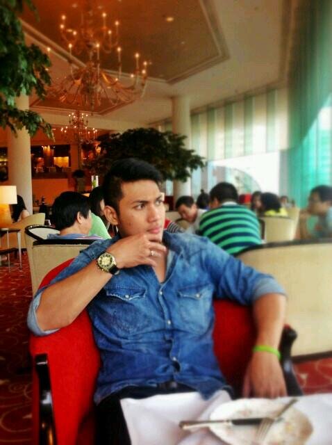 The official twitter of Restyawan Imunanda | Allah SWT | WWE | HipHop RnB | Brazilian Futbol | Rossoneri per Sempre #ForzaMilan