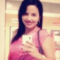 Não sou perfeita, tenho vários defeitos, porém são eles q me fazem ser única!
Me segue? Te sigo de volta ;)