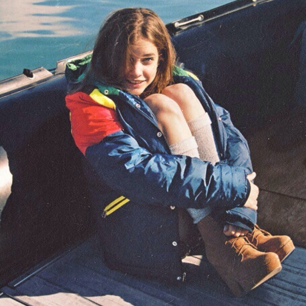 “un sorriso sulle labbra e un cuore che brucia.”