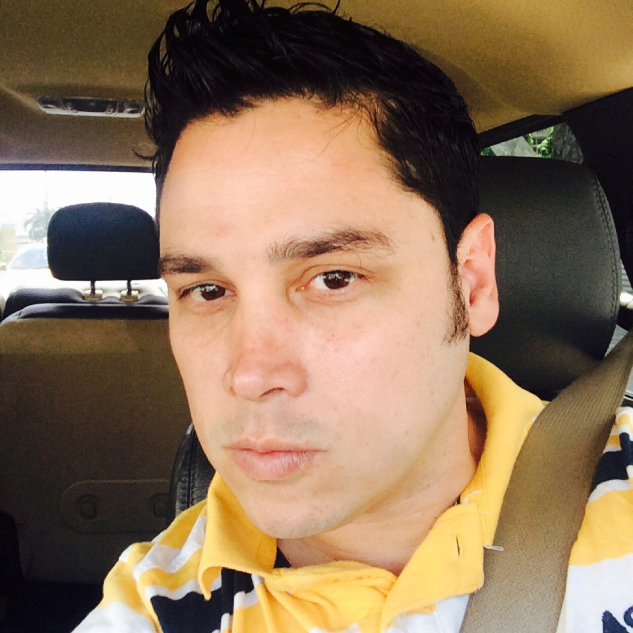 roberso5's profile picture. 