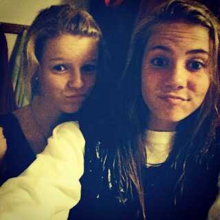 I follow back ;)x