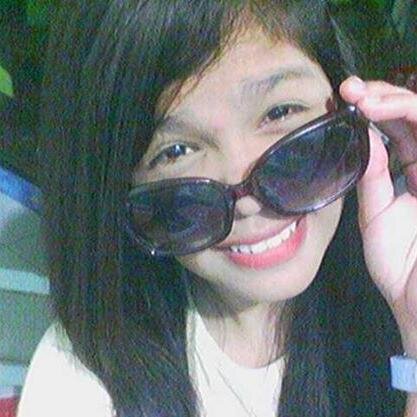 lovejhem18's profile picture. 