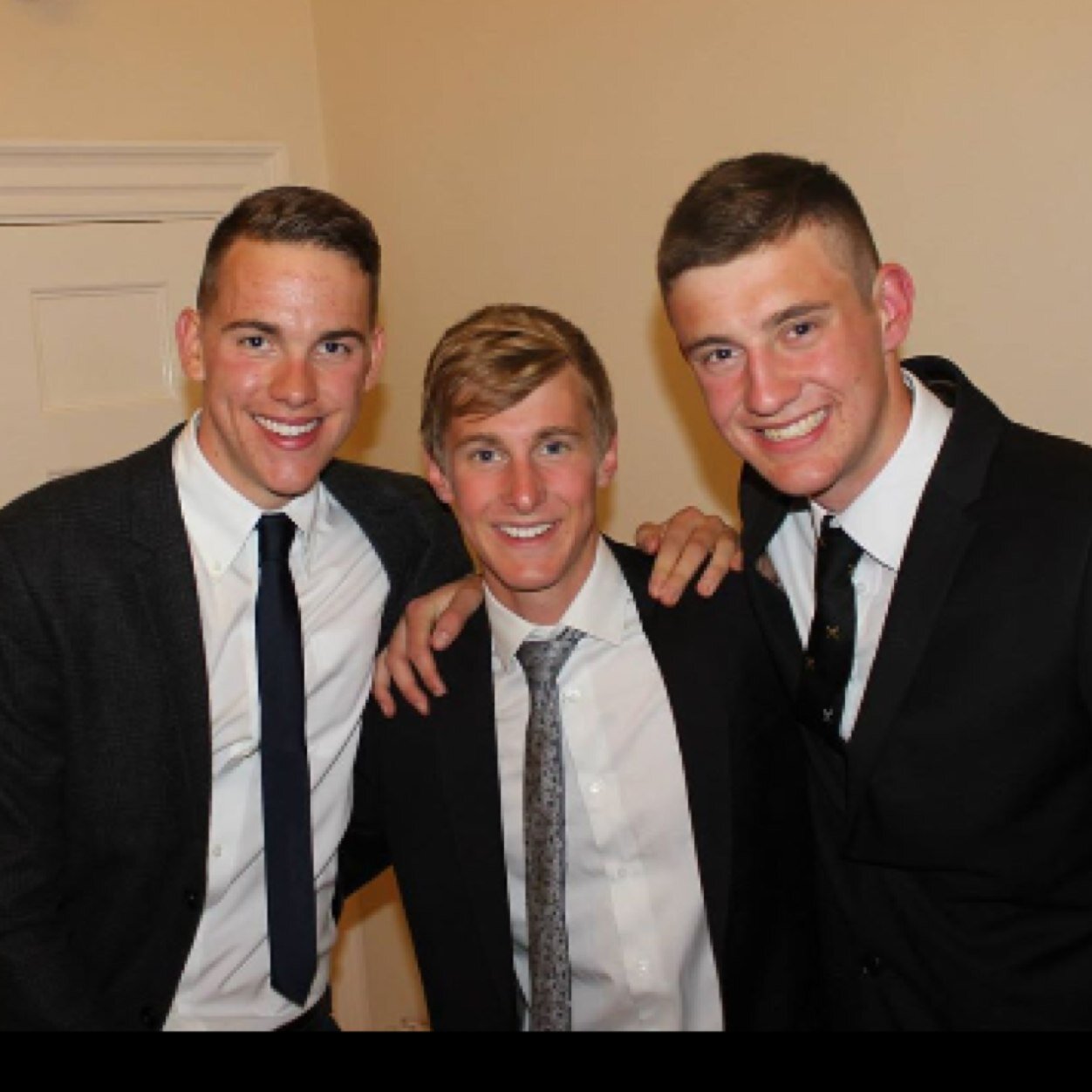 samuelhaynes313's profile picture. Dench