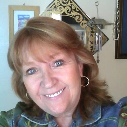 Minister of the gospel, daughter, mom and sister. Crazy for Jesus!  , USA