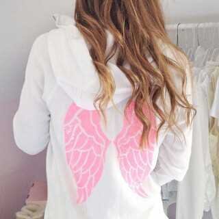 ◦°˚♡ ;);) He haS tHe RigHt FoR hiS oWn BuT If thIs PerSon ℓơ۷ę HIM he Wil bE loved FoR hiS oWn ReaSon ;P xoxo ♡˚°◦